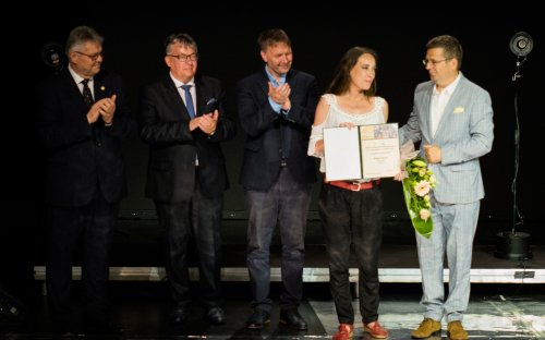 Legjobb női epizodista: Éder Enikő